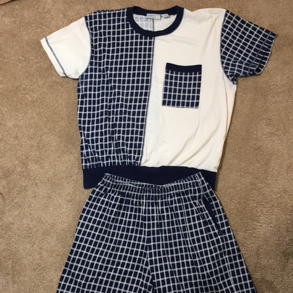 100% cotton short set by Elizabeth.